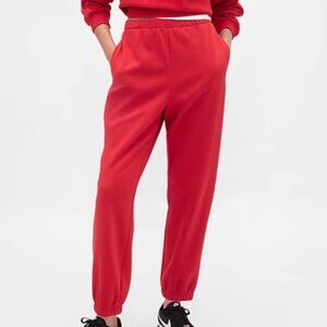 GAP High Rise Boyfriend Joggers in Modern Red, Size S Tall